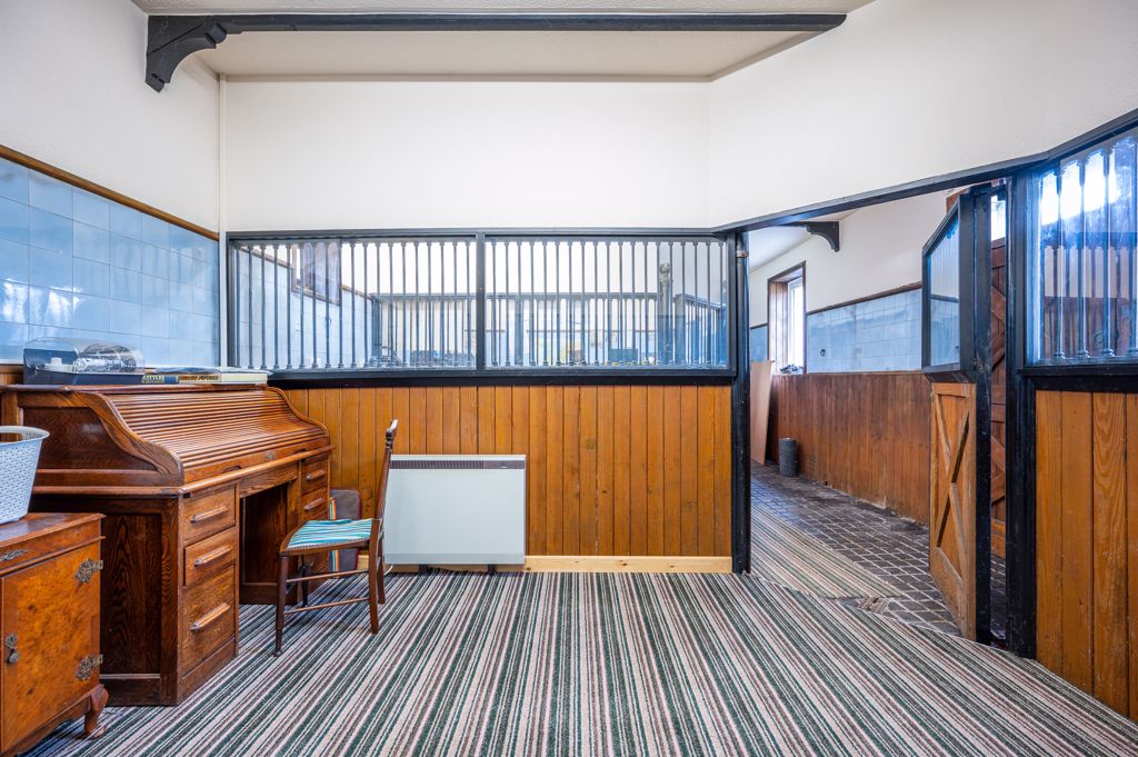 Offices- click for photo gallery